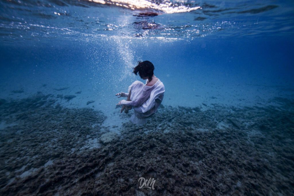 foto underwater la poesia